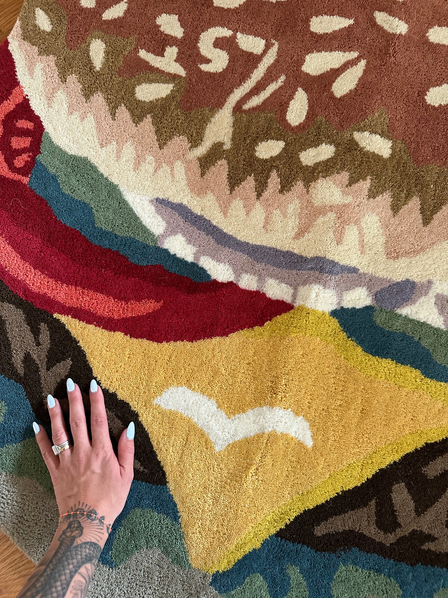 The Burger Joint - Modern Hand-Tufted Wool Cheeseburger Rug - 4 x 4