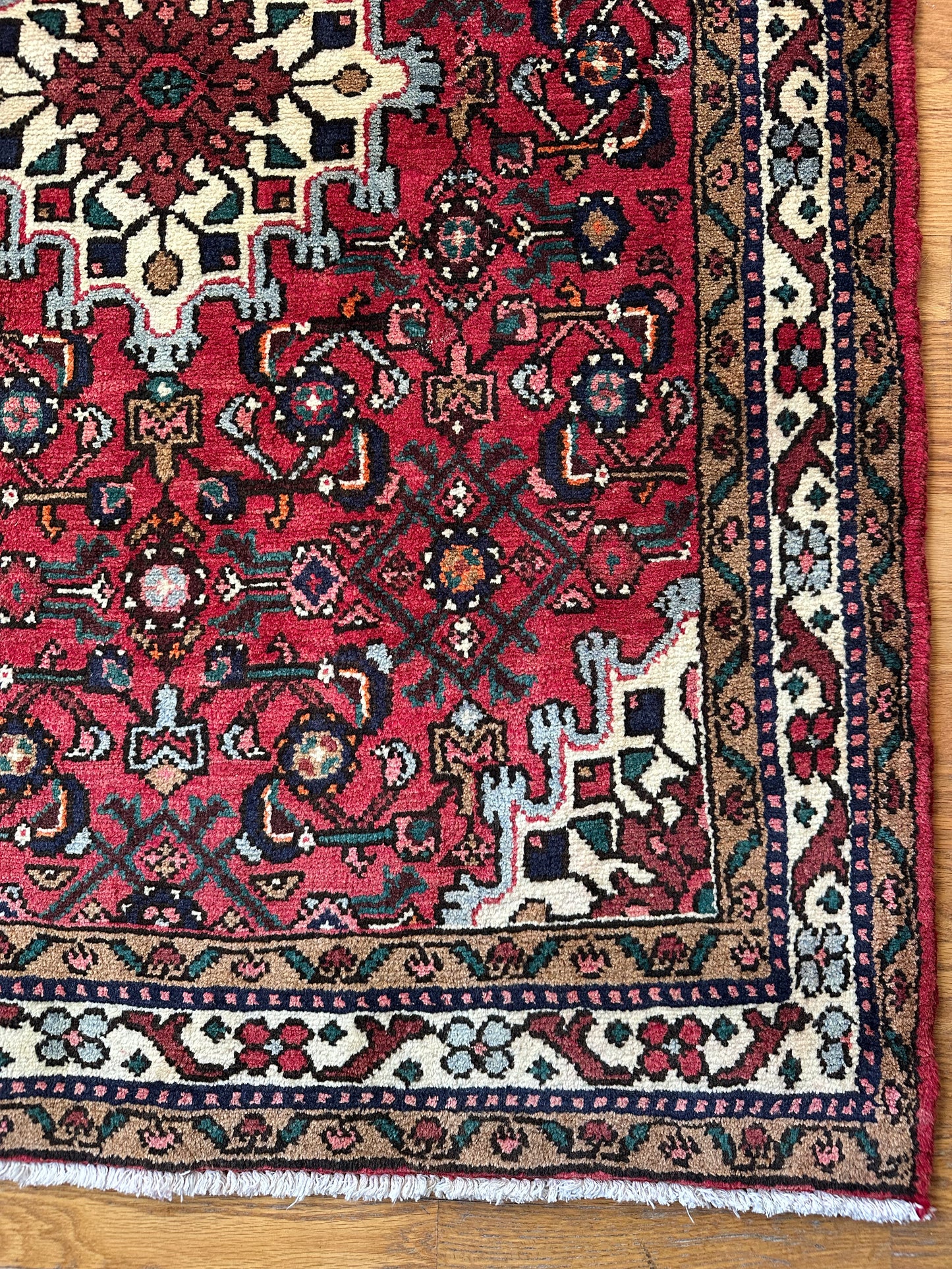 Vintage Heriz Style Rug – 3'5" x 4'11" – Crimson Garden