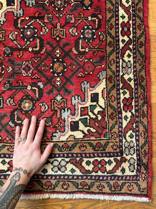 Vintage Heriz Style Rug – 3'5" x 4'11" – Crimson Garden