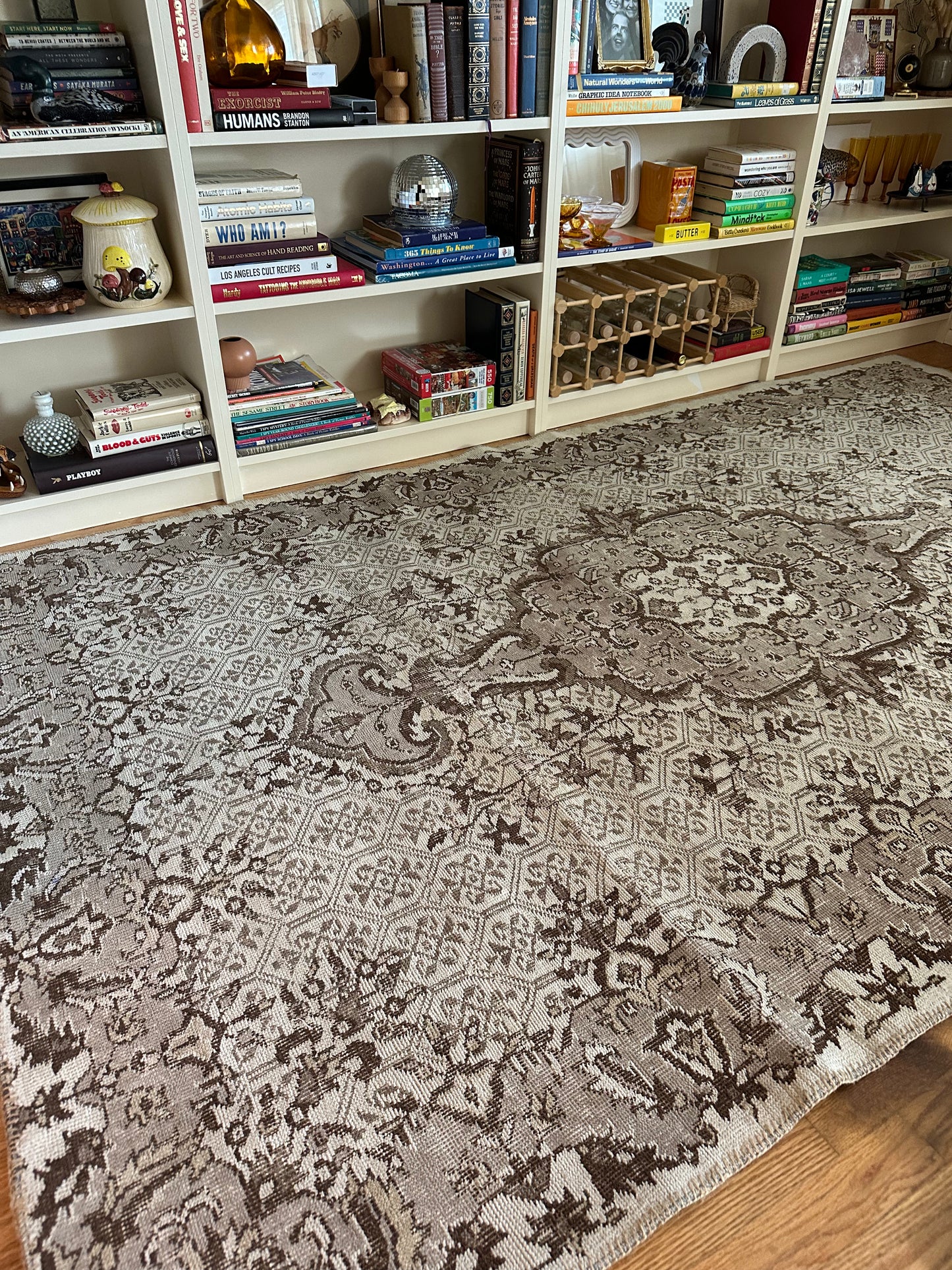 Vintage 1960s Oushak Neutral Taupe Wool Area Rug | 5’1” x 9’