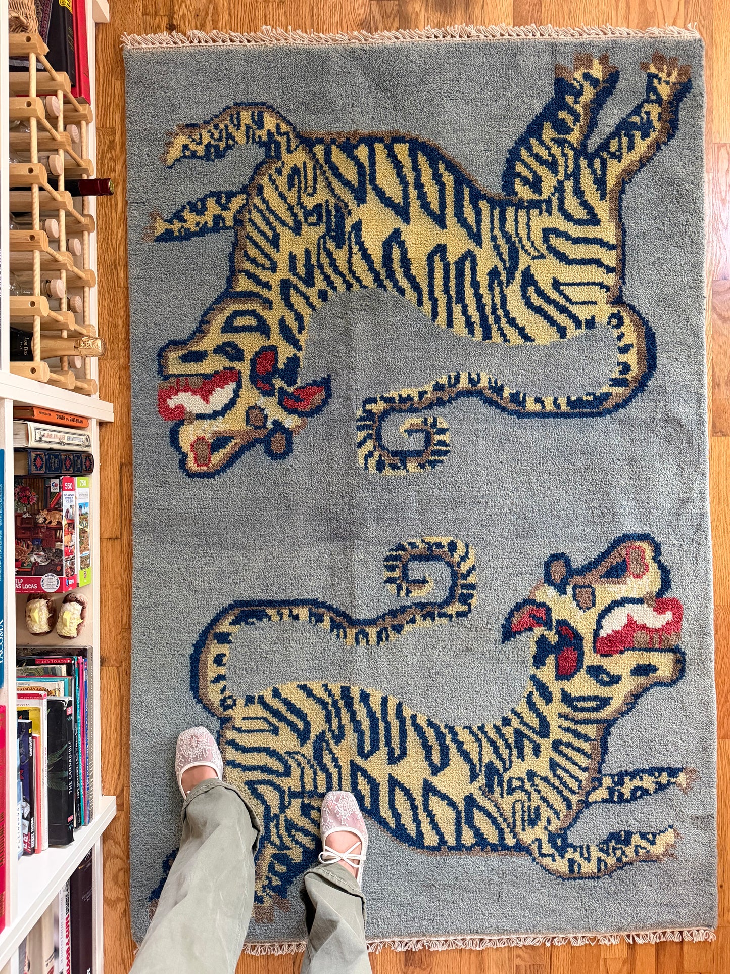 Twin Tigers - Modern Wool Hand-Tufted Area Rug - 4 x 6