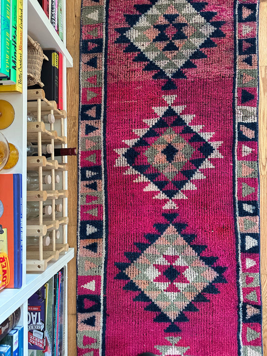 Vintage Pomegranate Geometric Wool Runner – 2’5” x 11’1”