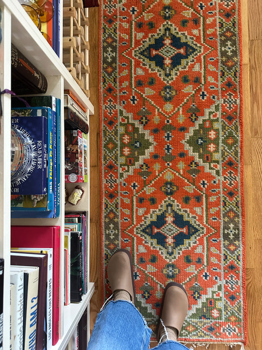 Clementine - Modern Wool Hand-Tufted Runner - 2' x 5'9"