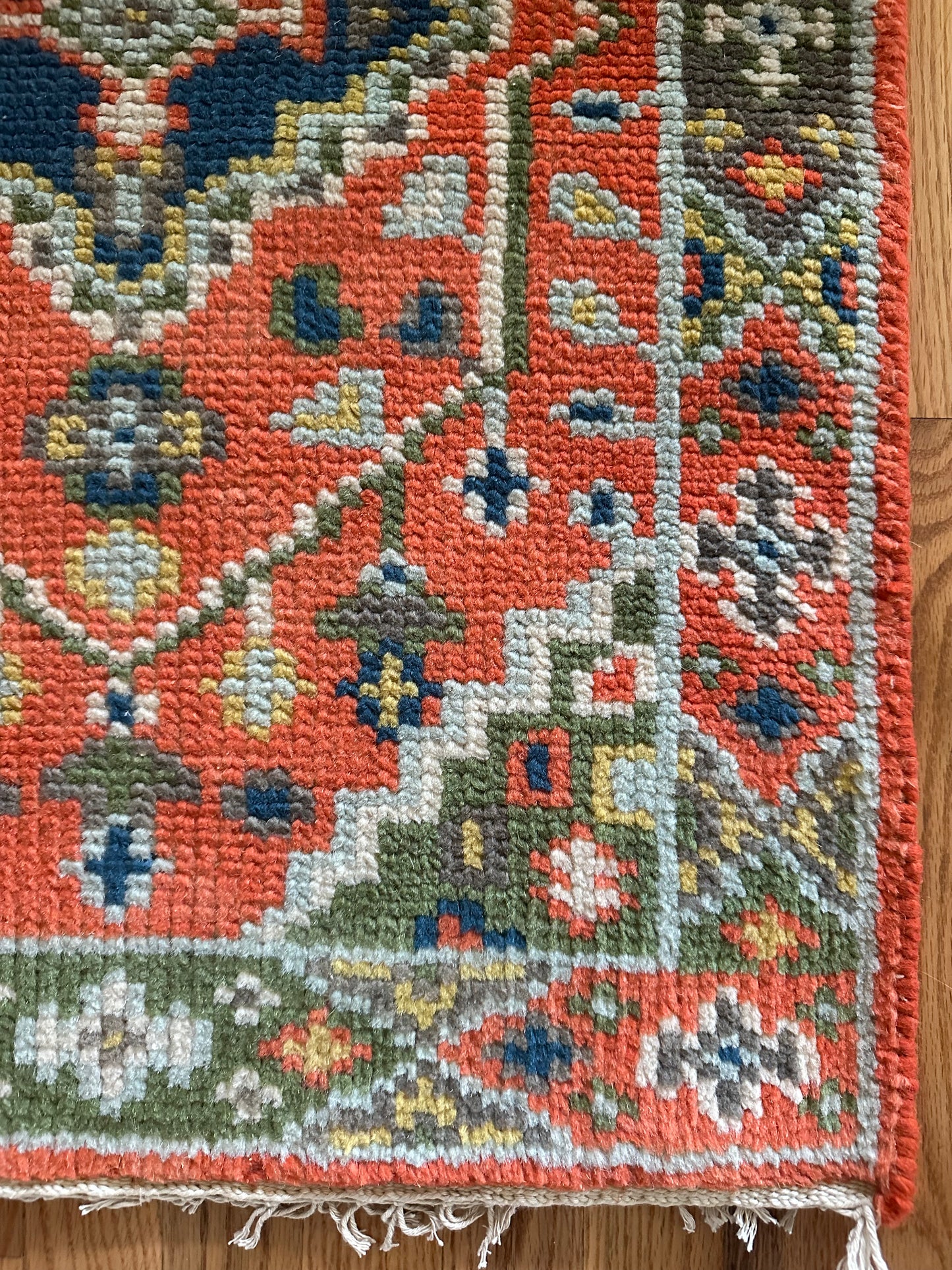 Clementine - Modern Wool Hand-Tufted Runner - 2' x 5'9"
