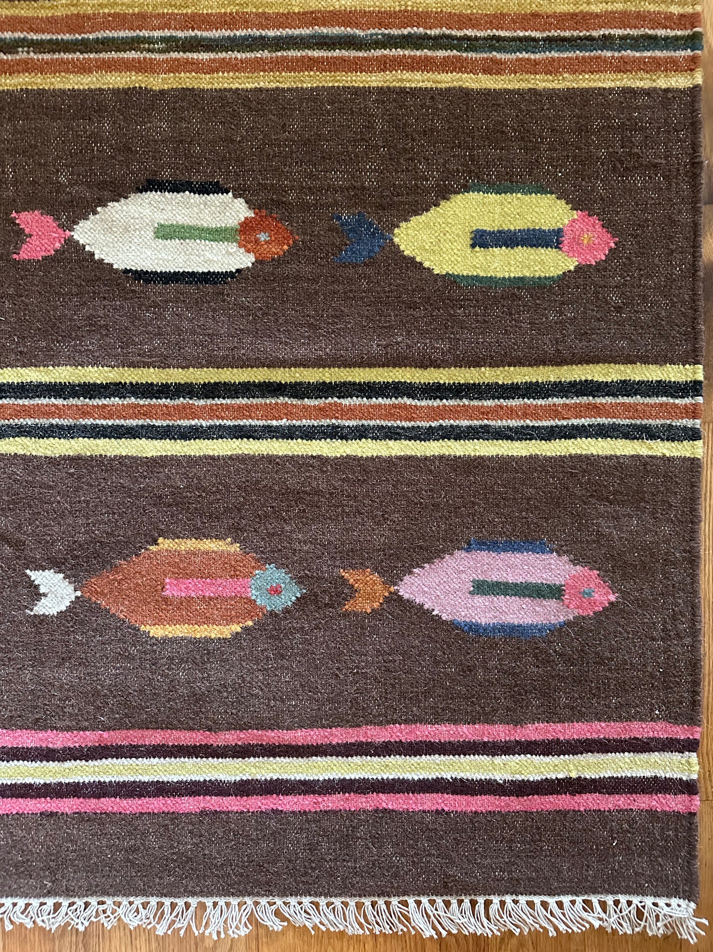 Espresso Current - Modern Wool Kilim Fish Area Rug - 5' x 8'