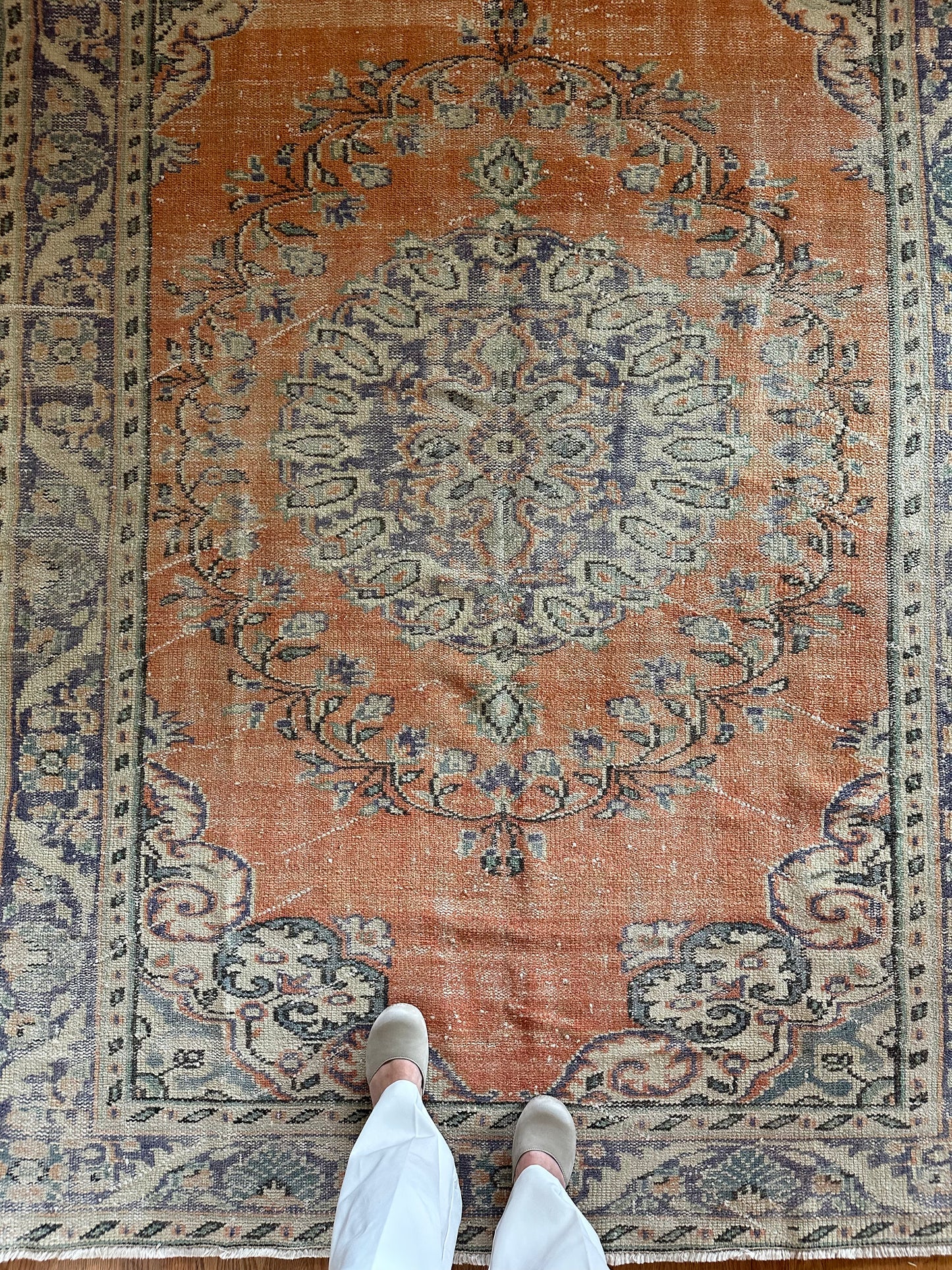 Terracotta Bloom - Vintage Low-Pile Wool Rug - 5'9" × 8'9"