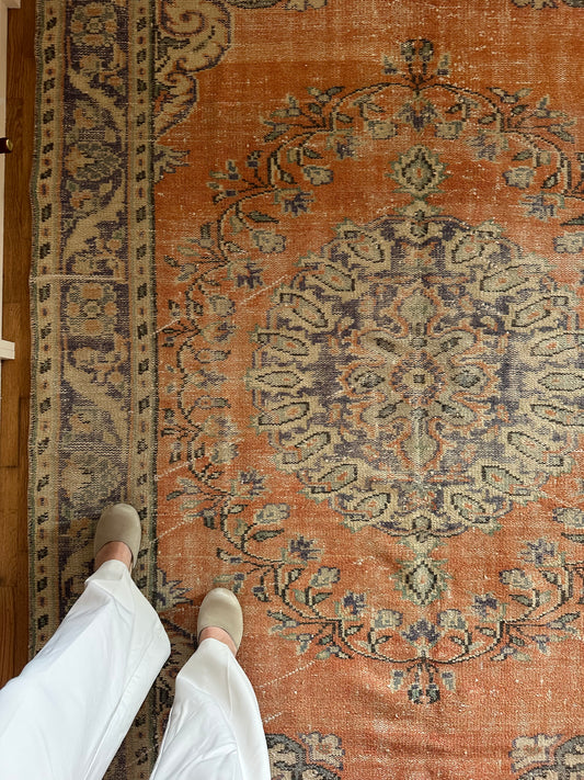 Terracotta Bloom - Vintage Low-Pile Wool Rug - 5'9" × 8'9"