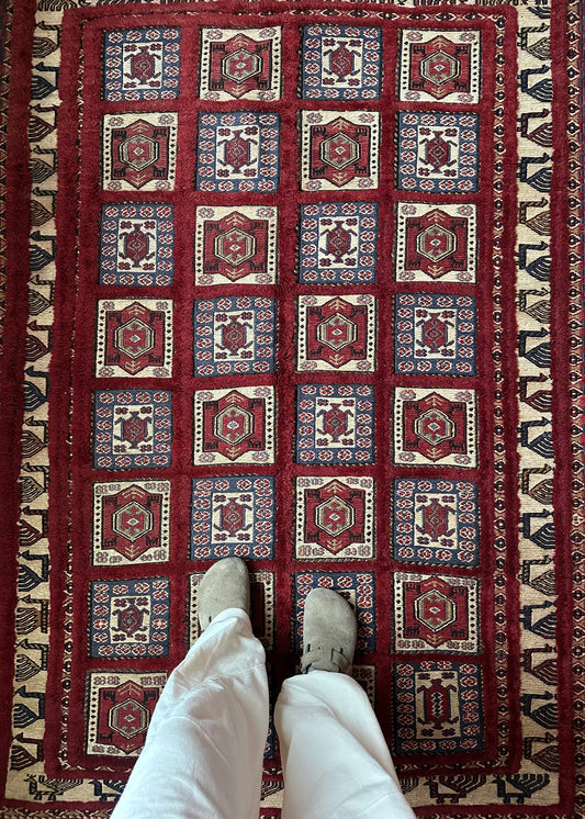 Carmine Mosaic Carved Wool Rug - 4'2" x 6'