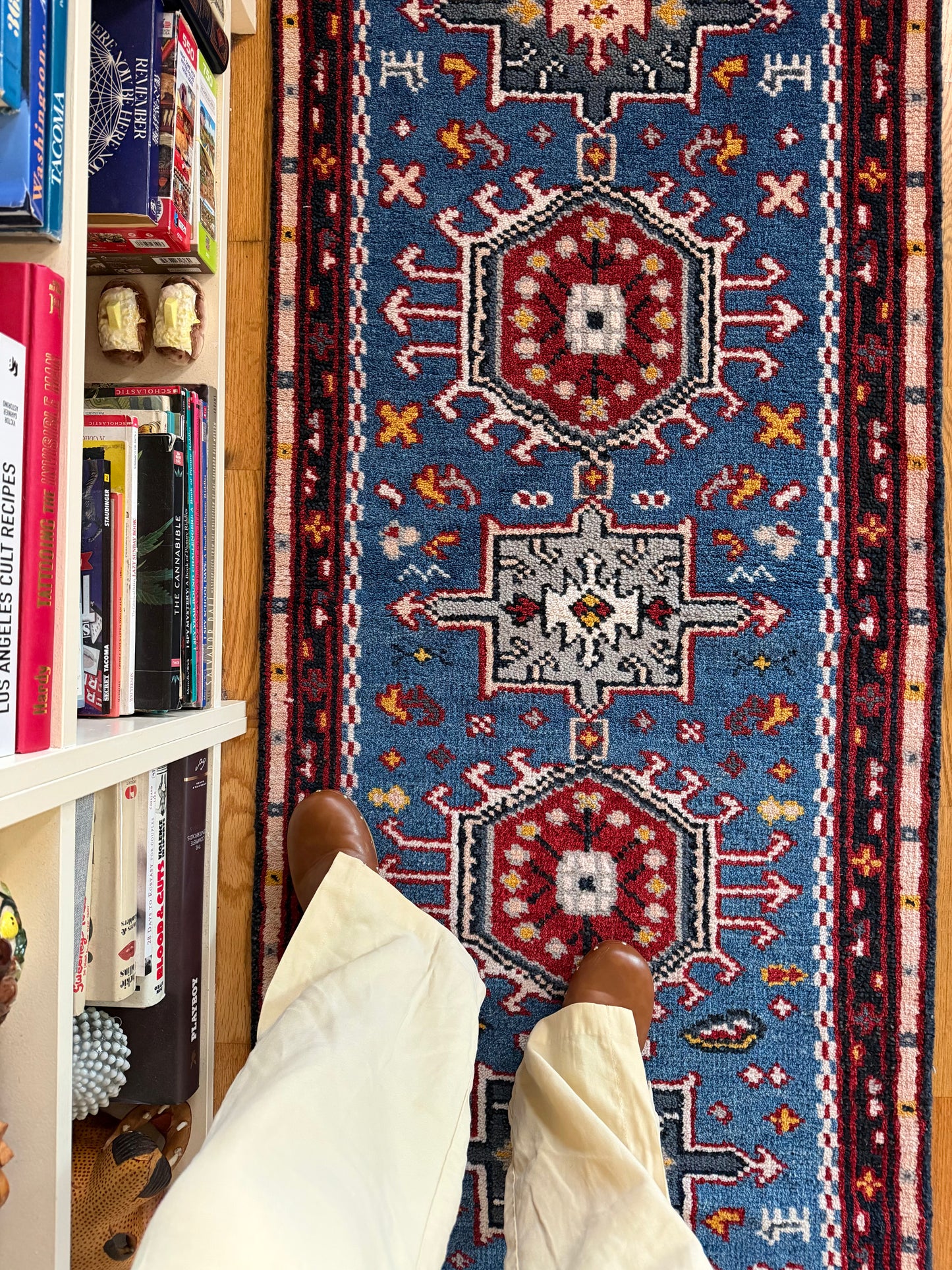 Fable | Modern Hand-Tufted Wool Runner • 2'5" x 10'3"