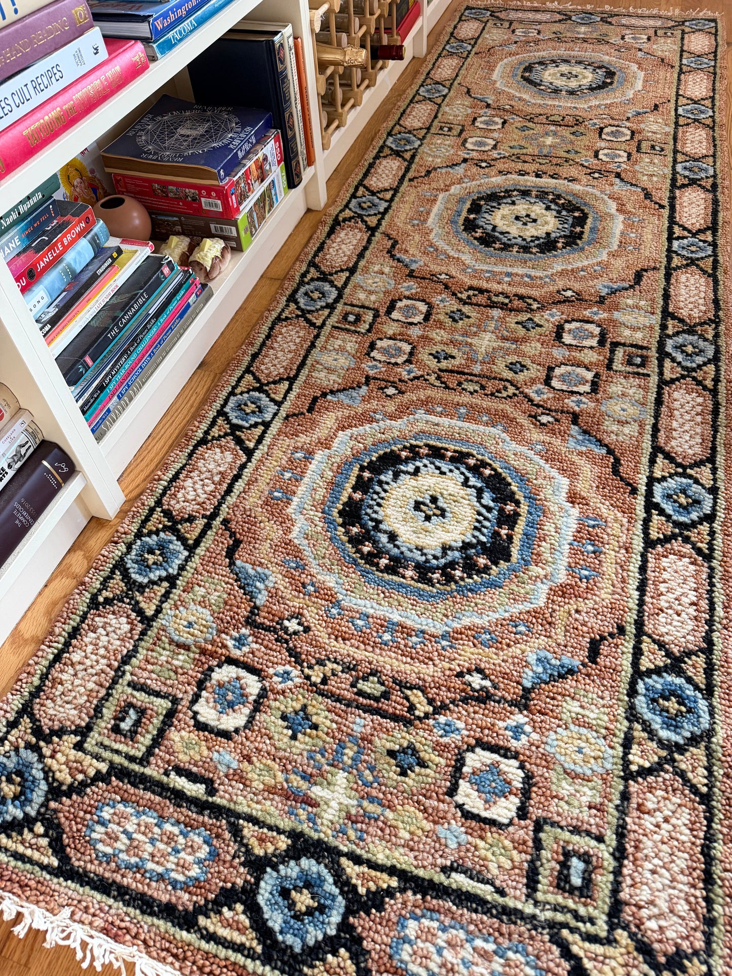 Mabel | Modern Wool Hand-Tufted Runner • 2'5" x 8'
