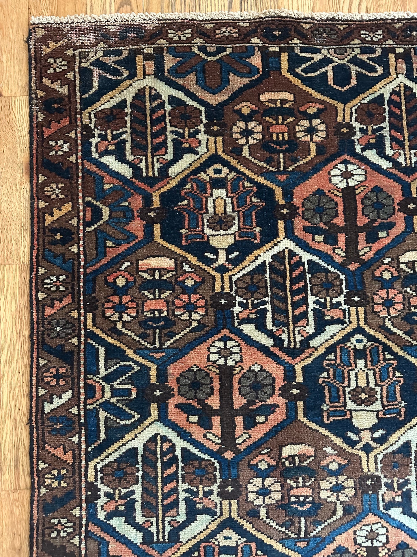 Vintage Persian Bakhtiari Runner – 8’4” x 3’1”