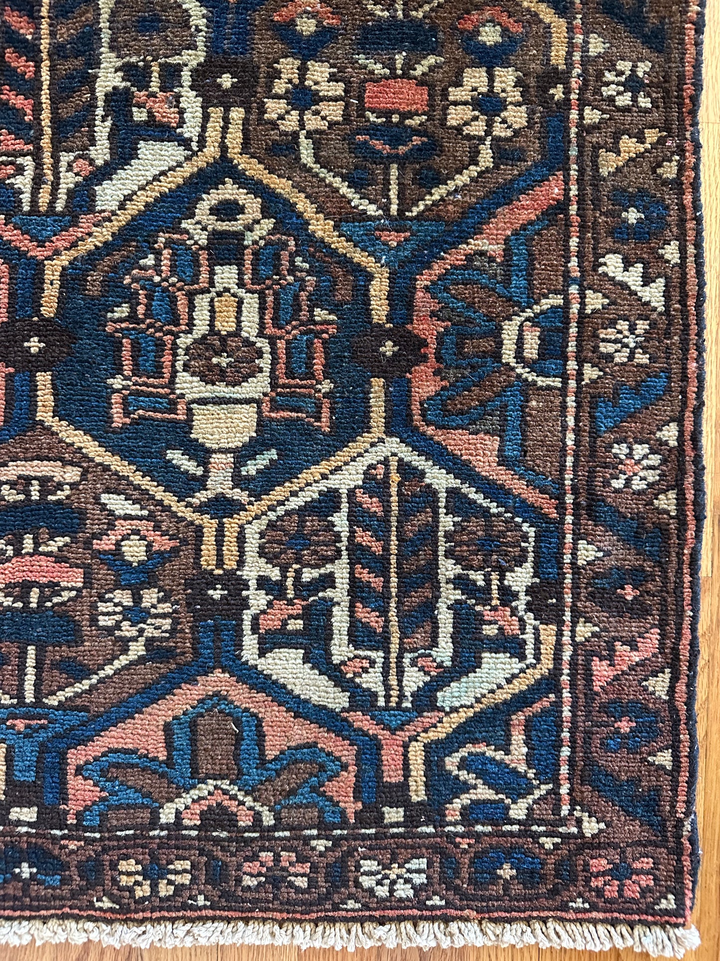 Vintage Persian Bakhtiari Runner – 8’4” x 3’1”