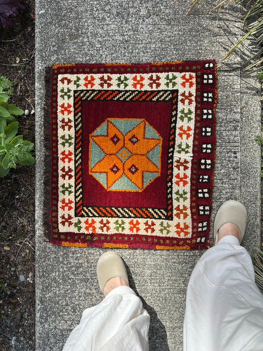 Marigold Mosaic Mini Rug – Vintage Geometric Wool Accent Rug – 1’9” x 2’