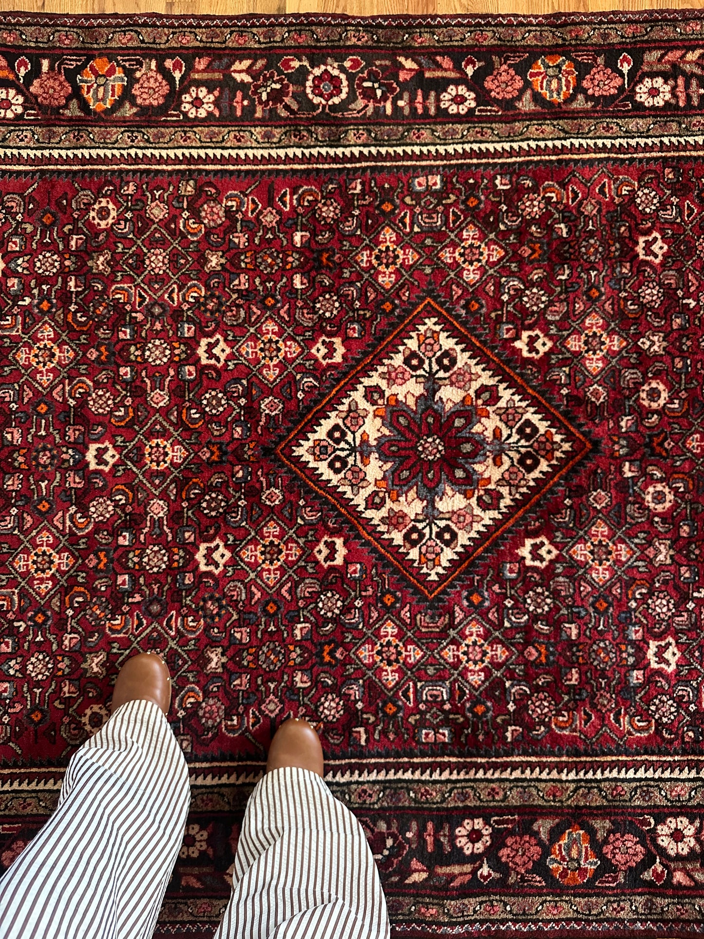 Garnet & Ivory - Vintage Persian Hamadan Gallery Rug – 5’5” x 10’9”