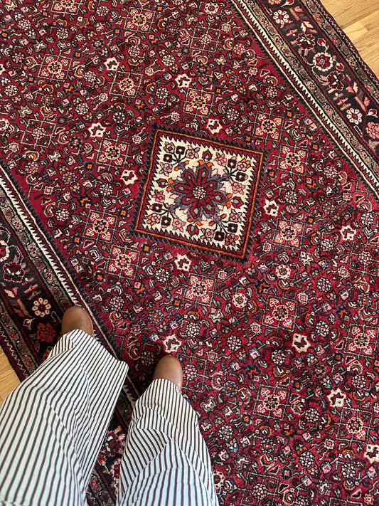 Garnet & Ivory - Vintage Persian Hamadan Gallery Rug – 5’5” x 10’9”