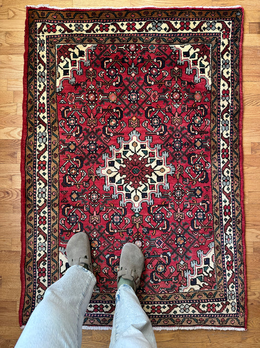 Vintage Heriz Style Rug – 3'5" x 4'11" – Crimson Garden