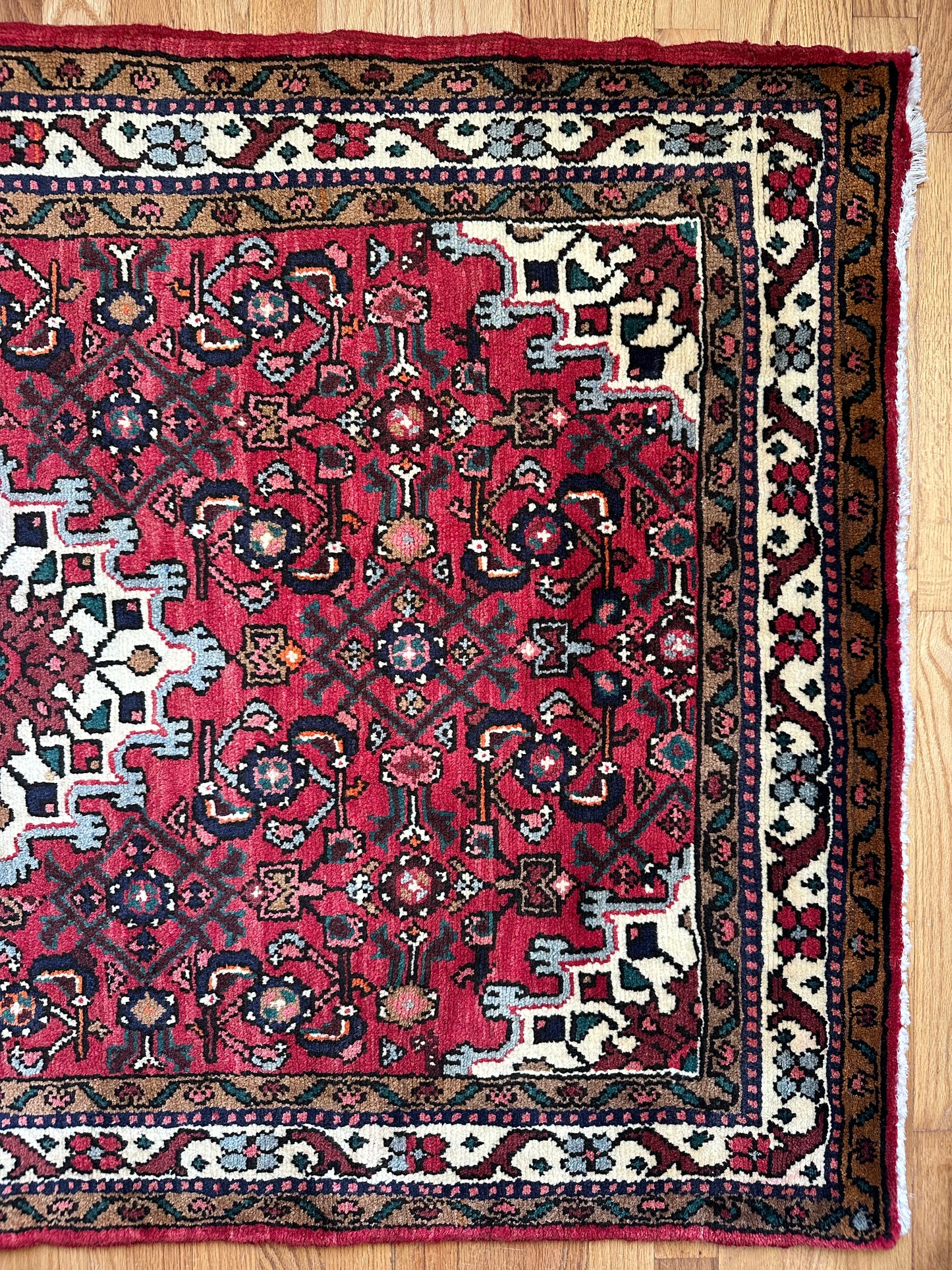 Vintage Heriz Style Rug – 3'5" x 4'11" – Crimson Garden