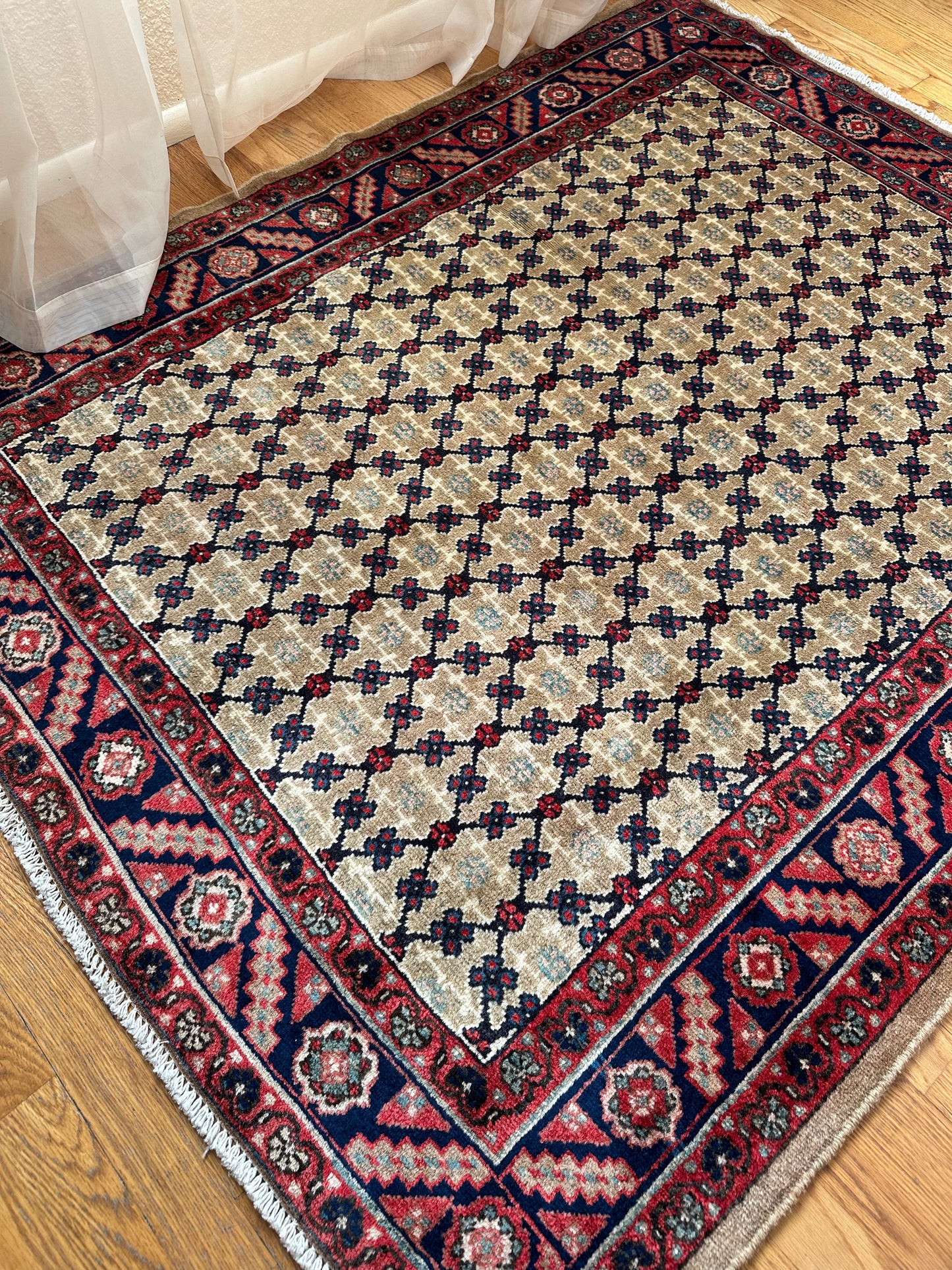Vintage Neutral Lattice Wool Rug – 4’2” x 5’1”