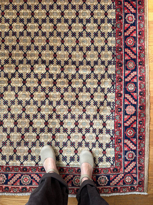 Vintage Neutral Lattice Wool Rug – 4’2” x 5’1”